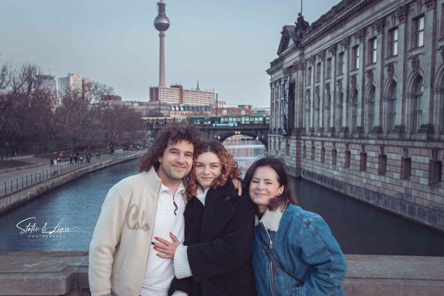 Berlin: Private Photo Walk with Professional Photographer