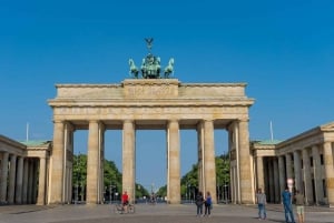 Berlin: Private Sightseeing Ride with a Local