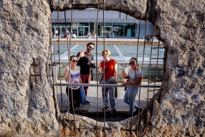 Berlin: Private Tour with Locals – Highlights & Hidden Gems