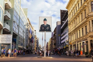 Berlin: Private Tour with Locals – Highlights & Hidden Gems