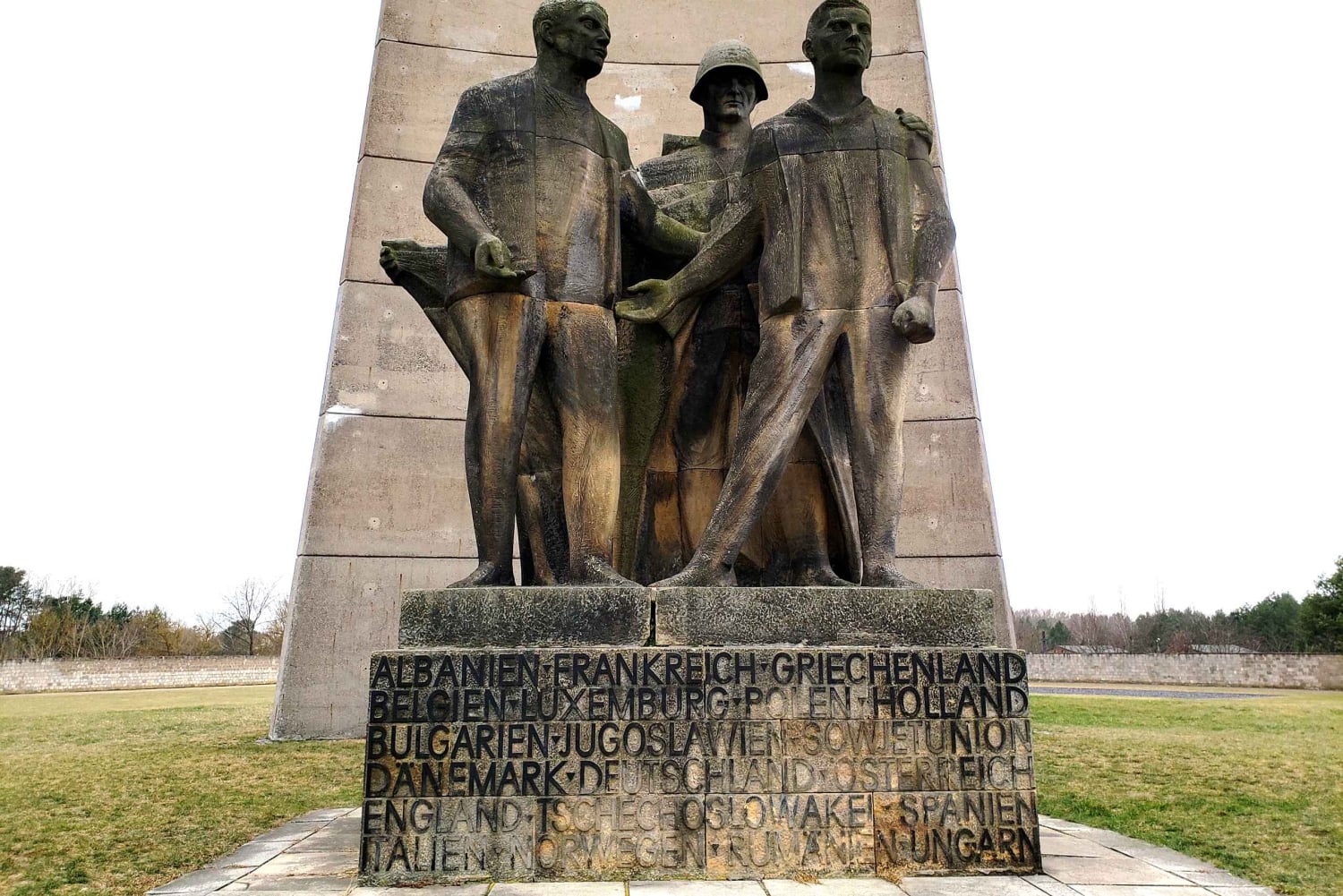 Berlin: Private Van Tour to Sachsenhausen Concentration Camp
