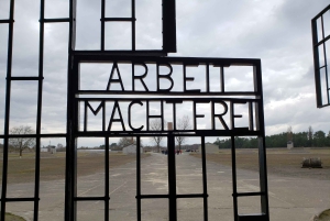Berlin: Private Van Tour to Sachsenhausen Concentration Camp