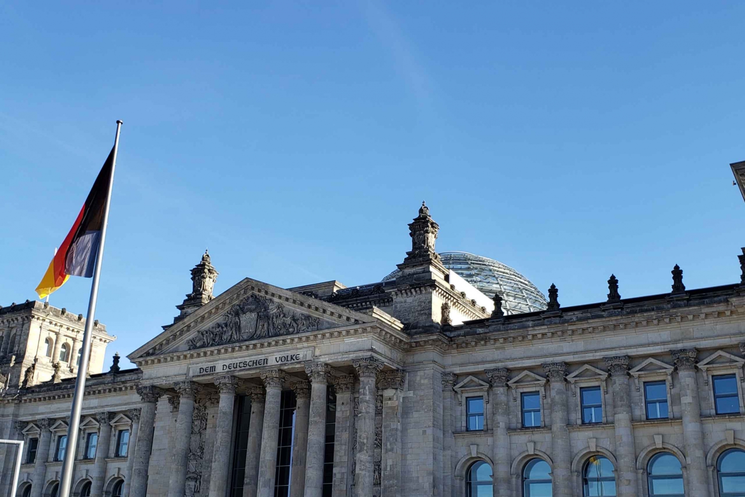 Berlin: Private Walking Tour of German Government District