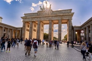 Berlin: Private Walking Tour with a Local Expert