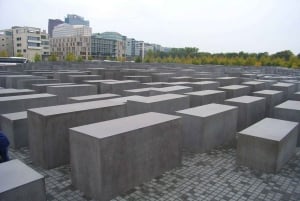 ベルリン：ローカル ガイド付きのプライベート ウォーキング ツアー