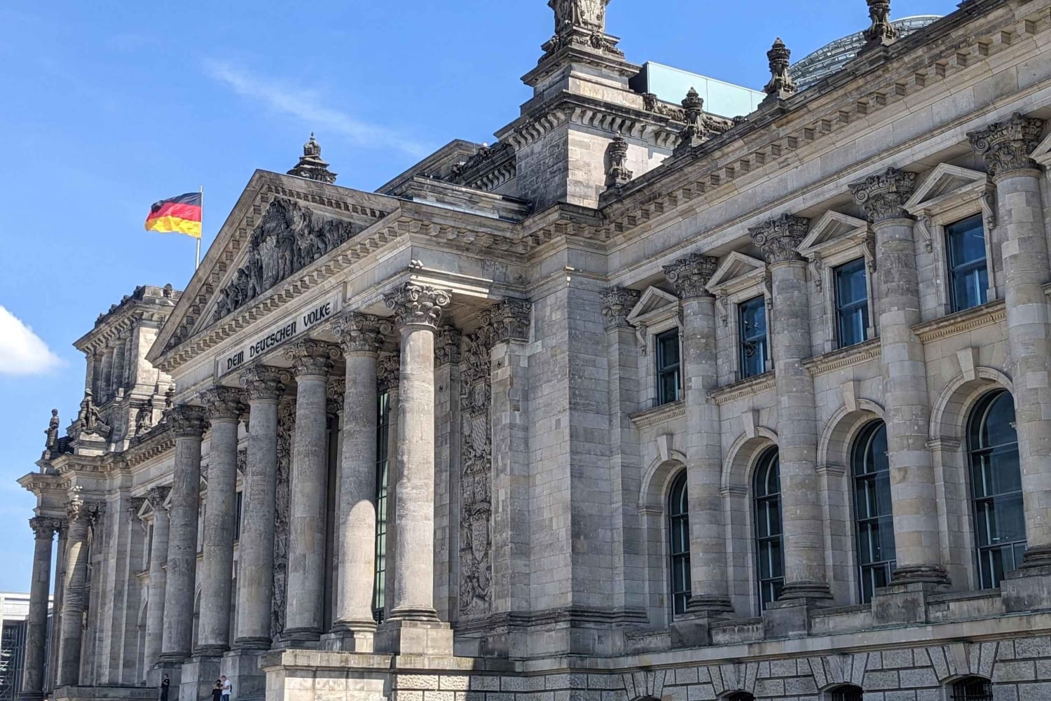 Berlin: Private Walking Tour with Kris - Local 5-STAR Guide