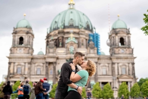 Berlin: Private Women-Only Photoshoot by Female Photographer