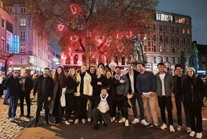 Ruta de bares por Berlín: juegos de fiesta, chupitos y 2 accesos VIP a discotecas.