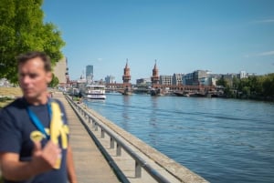 ベルリンが再統一され復活！3時間のオルタナティブツアー