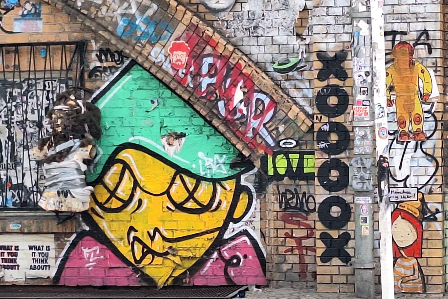 Berlin: Secrets of Berlin Bike Tour