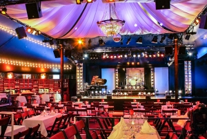 Berlin: Show at the Tipi am Kanzleramt