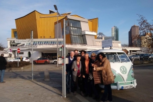 Berlin: Sightseeing Tour in classic Volkswagen T1 Samba Bus