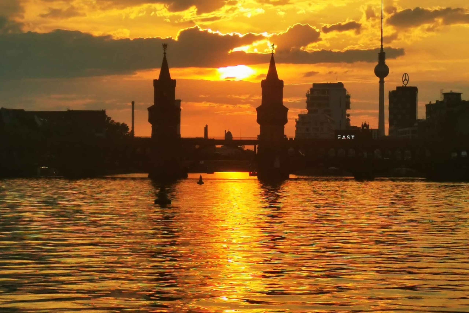 Berlin: Solar Powered Sunset Catamaran Cruise & Audio Guide