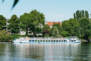 Berlin: Spree Boat Tour to Müggelsee