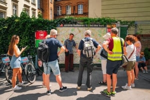 Berliini: opastettu pyöräretki muurin ja kolmannen valtakunnan parissa