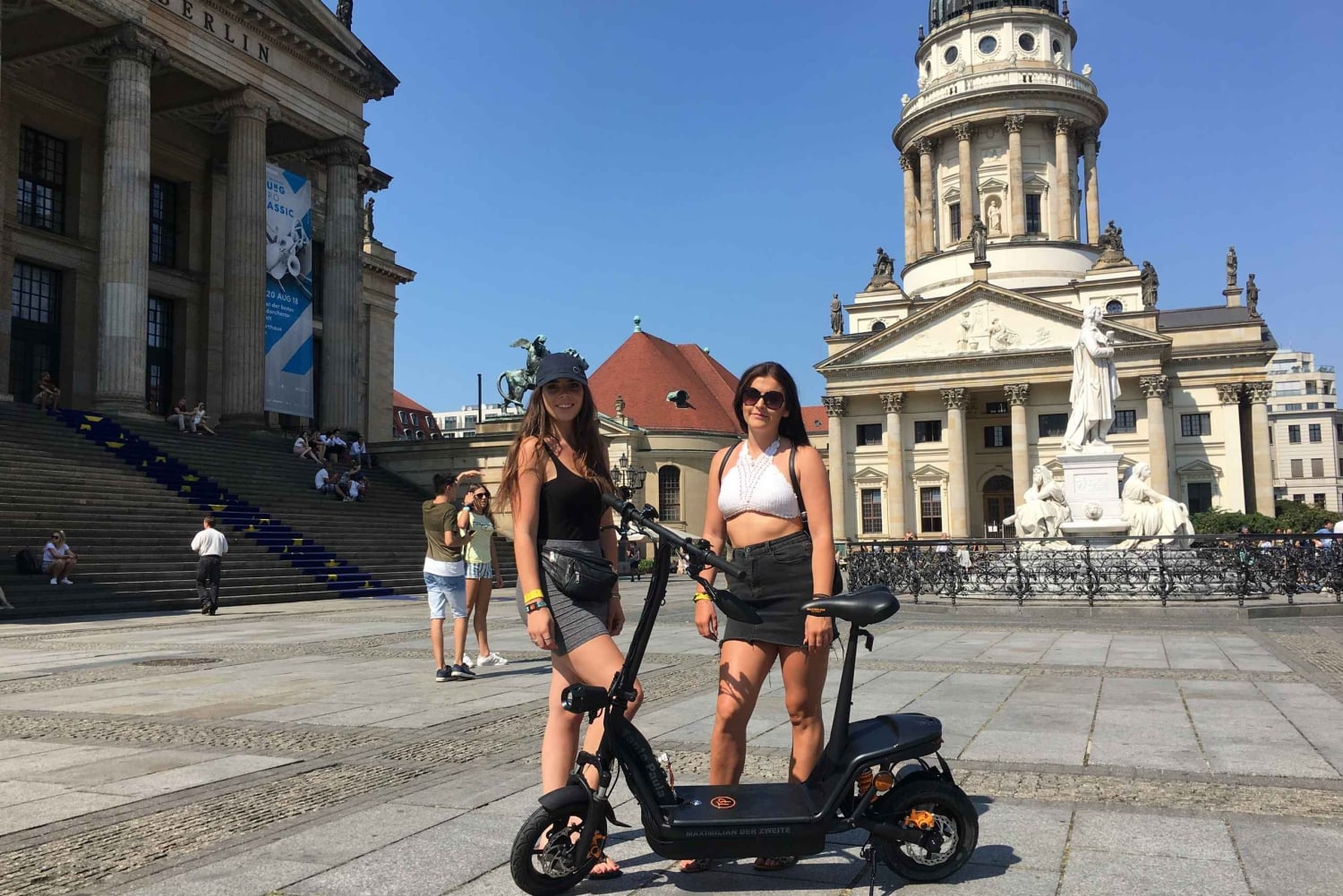 Berlin: Thrilling E-Scooter Adventure Tour