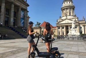 Berlin: Thrilling E-Scooter Adventure Tour