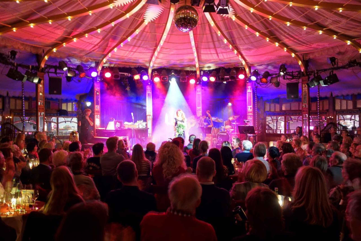 Berlin: Ticket for Bar Jeder Vernunft - Theater & Restaurant