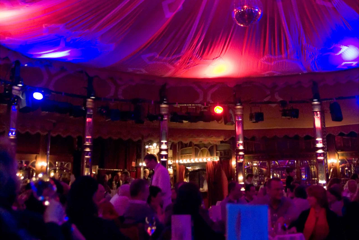 Berlin: Ticket for Bar Jeder Vernunft - Theater & Restaurant