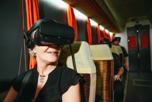 Berliini: Berliini VR Tour: Aikamatkailulippu jaettuun Berliiniin