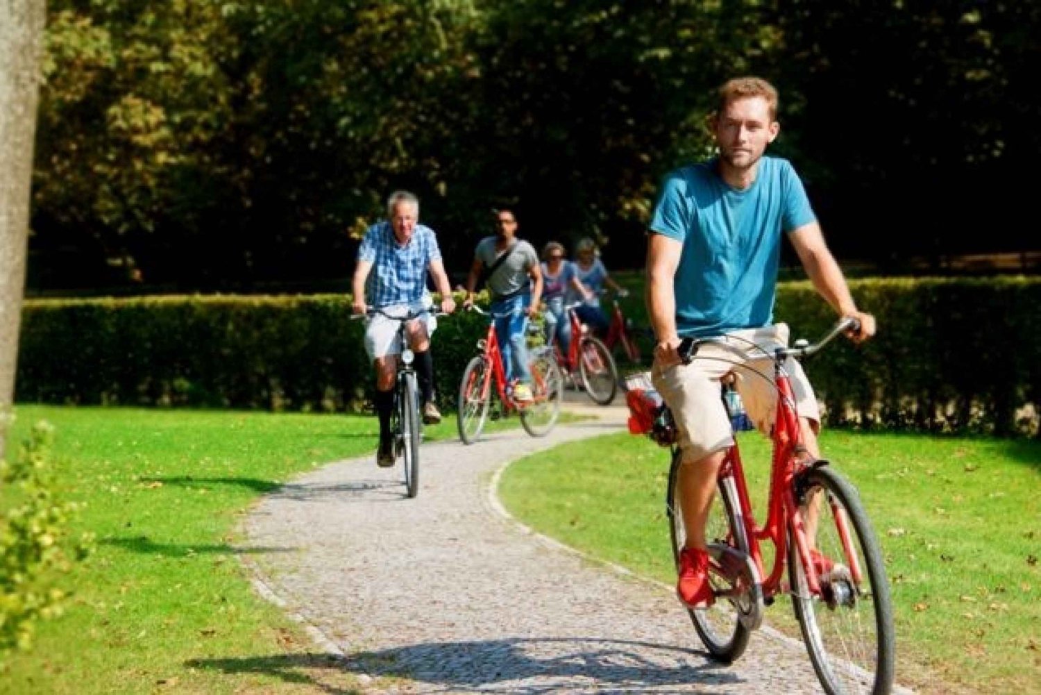 Berlin: 'Topphemmelig' guidet sykkeltur