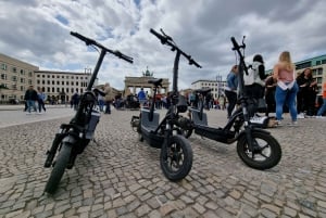 Berlin: Top Sights Guided E-Scooter Tour