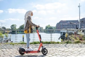 Berlin: Top Sights Guided E-Scooter Tour