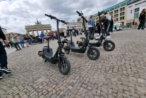 Berlin: Top seværdigheder guidet tur på el-scooter