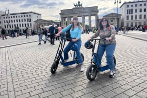 Berlin: Top Sights Guided E-Scooter Tour