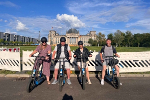 Berlin: Top Sights Guided E-Scooter Tour