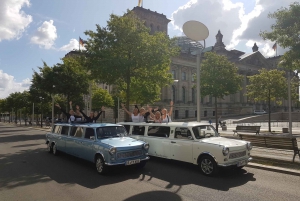 Berlin : transfert aéroport en limousine Trabi avec visite de la ville