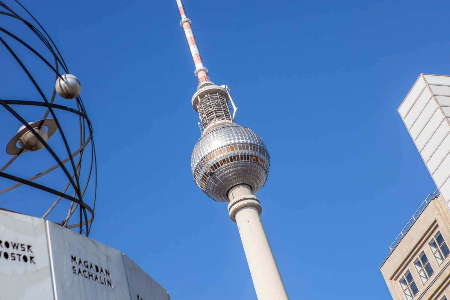 Berlin: TV Tower Fast View and VR Experience Tickets