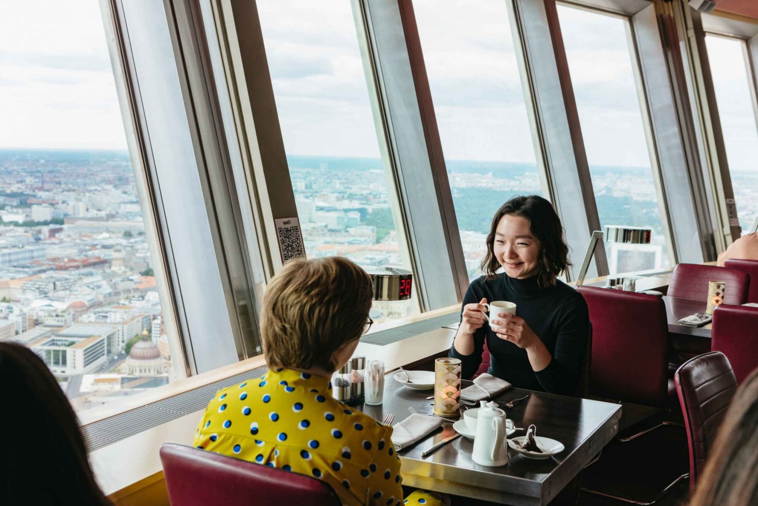 Wieża telewizyjna w Berlinie: Bilet wstępu Fast View z popołudniową herbatą