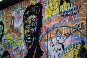 Berlin: Urban Jungle and Hidden Street Art Walking Tour