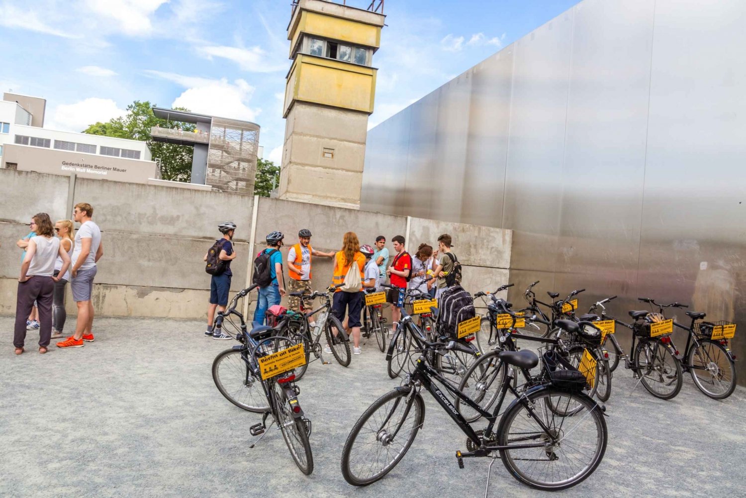Berlín: Historia de la Guerra Fría Visita guiada en bicicleta