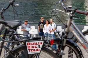 Berlin Wall History Small Group Cycling Tour