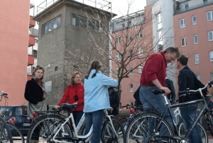 Berlin Wall History Small Group Cycling Tour