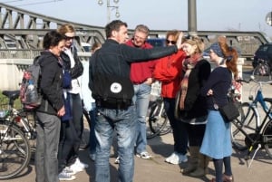 Berlin Wall History Small Group Cycling Tour