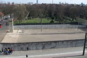 Mur Berliński: prywatna wycieczka piesza z naocznym świadkiem