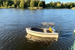 Berlin: Wonderful days renting the motorboat tortola