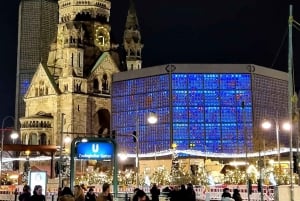 Christmas market lights tour bus through Berlin, free mulled wine (2.5 hours)