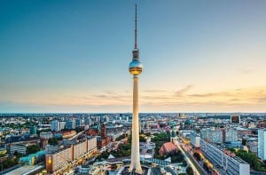 Das Berliner Fernsehturm - The Berlin TV Tower