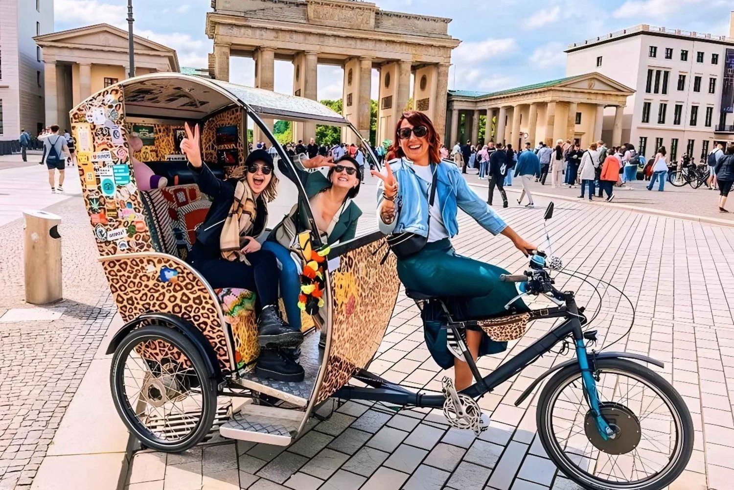 Dagsutflykt genom Berlin: rickshawäventyr fullt av kultur och njutning!