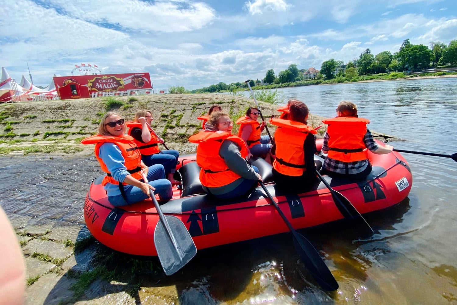 Dresden: Bootstour mit dem Schlauchboot Loschwitz - Radebeul