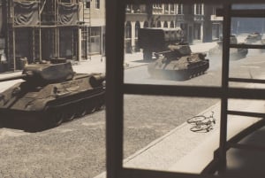 Dresden: Ticket für das VR-Erlebnis „Die Geschichte der DDR“