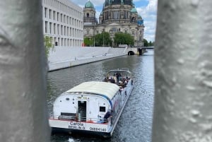 Berlim: cruzeiro elétrico de 1 hora pelo rio
