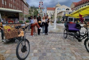 Berlin Rickshaw Tour -2 hours & hotel pickup - groups up to 16 people