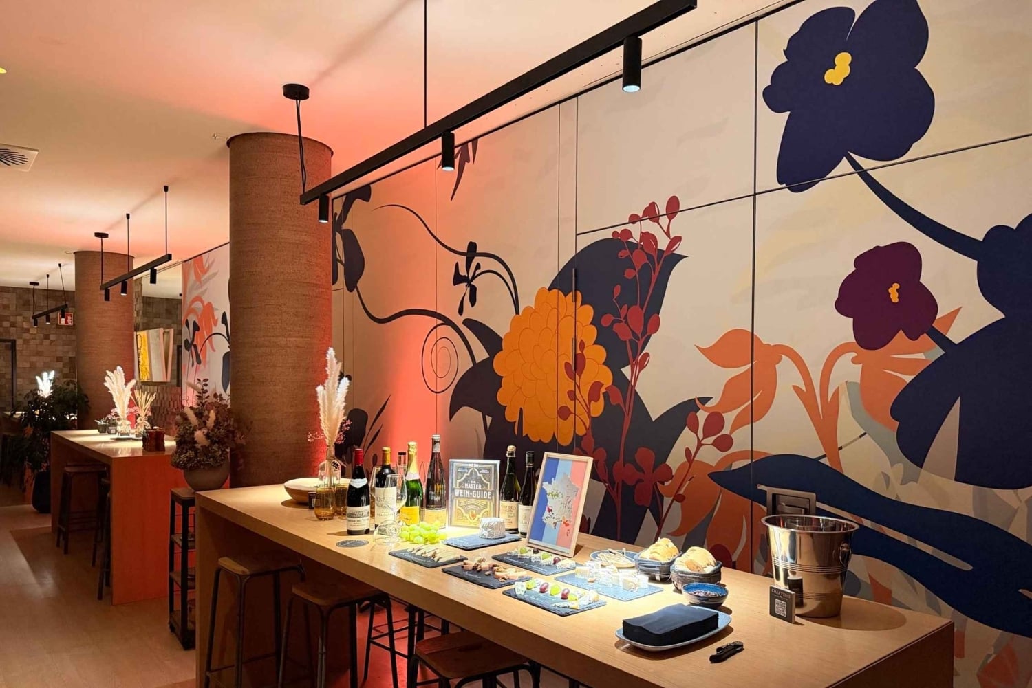 French Wine and Cheese Tasting with Guide in Berlin Mitte