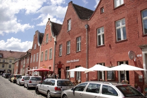 From Berlin: Potsdam 5-Hour Tour by VW Bus