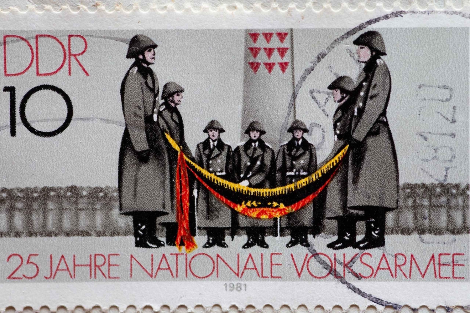 From Berlin: Sachsenhausen Concentration Camp Guided Tour